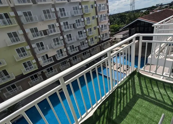 Near Airport Luxury On A Budget Gym, Pool, 55 Smart Tv, Balcony Facing Amenities Apartment Lapu-Lapu City